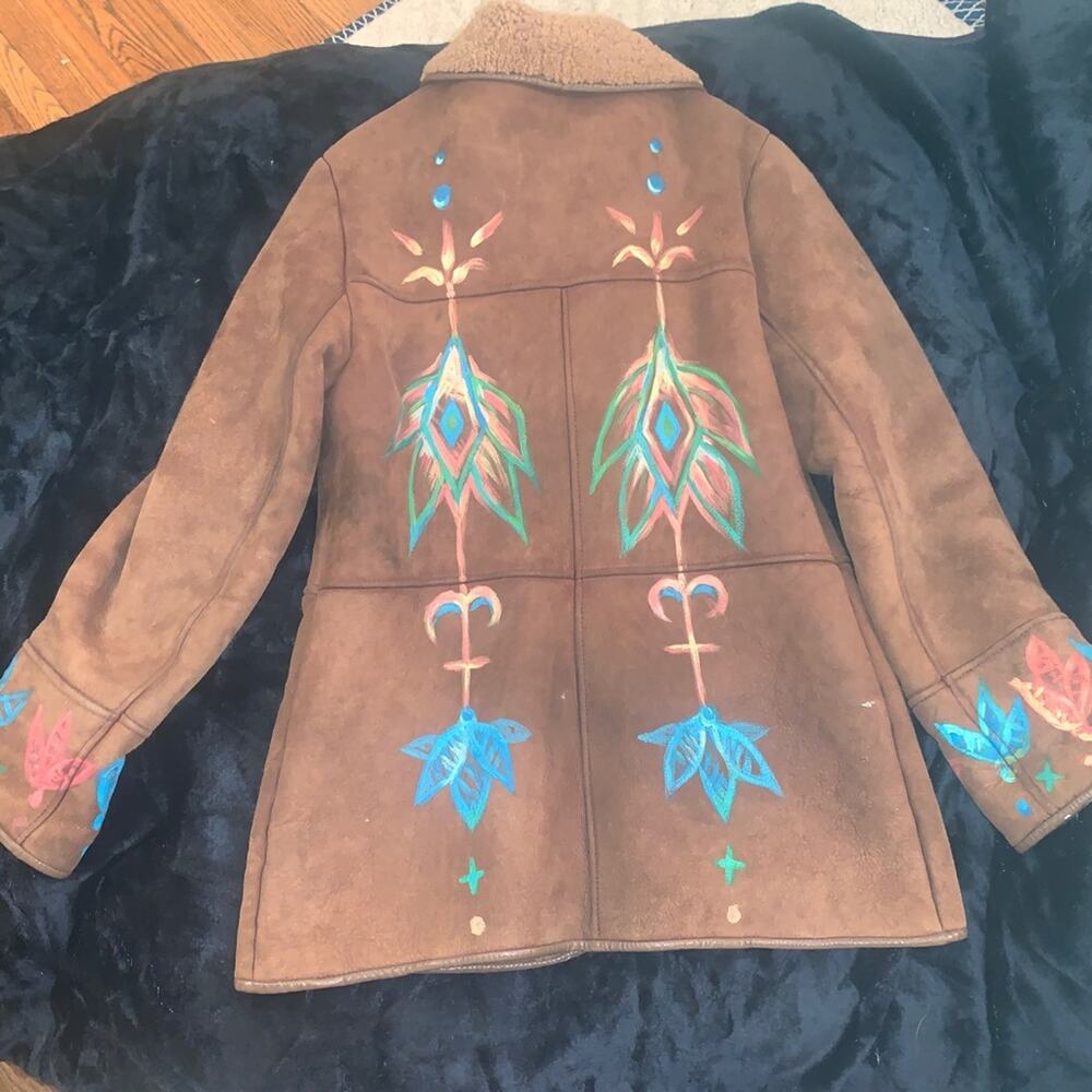 Unique VINTAGE 80's HANDPAINTED SHEEPSKIN SHEARLING Jacket from U.K. - Picture 9 of 10